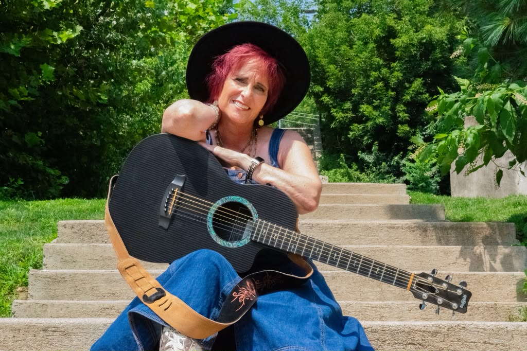 Randie O’Neil artist portrait